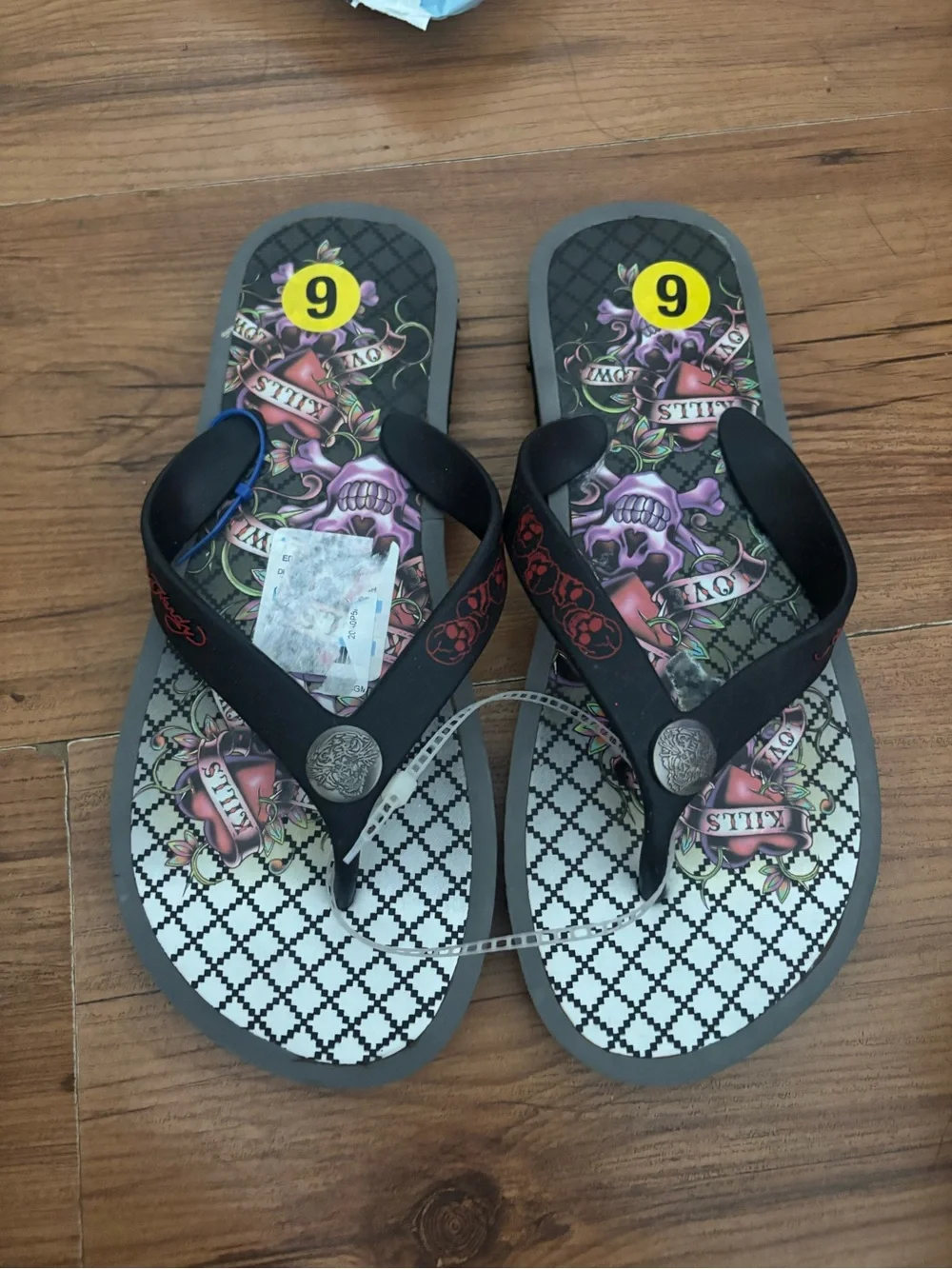 Ed Hardy flip flops love kills